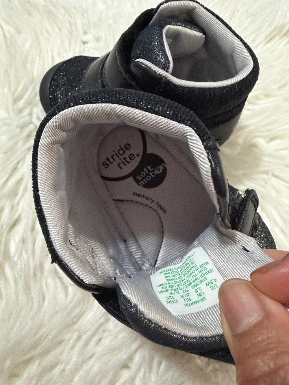Stride Rite Black Glitter High-Top Velcro Baby Sneakers Size 4.5